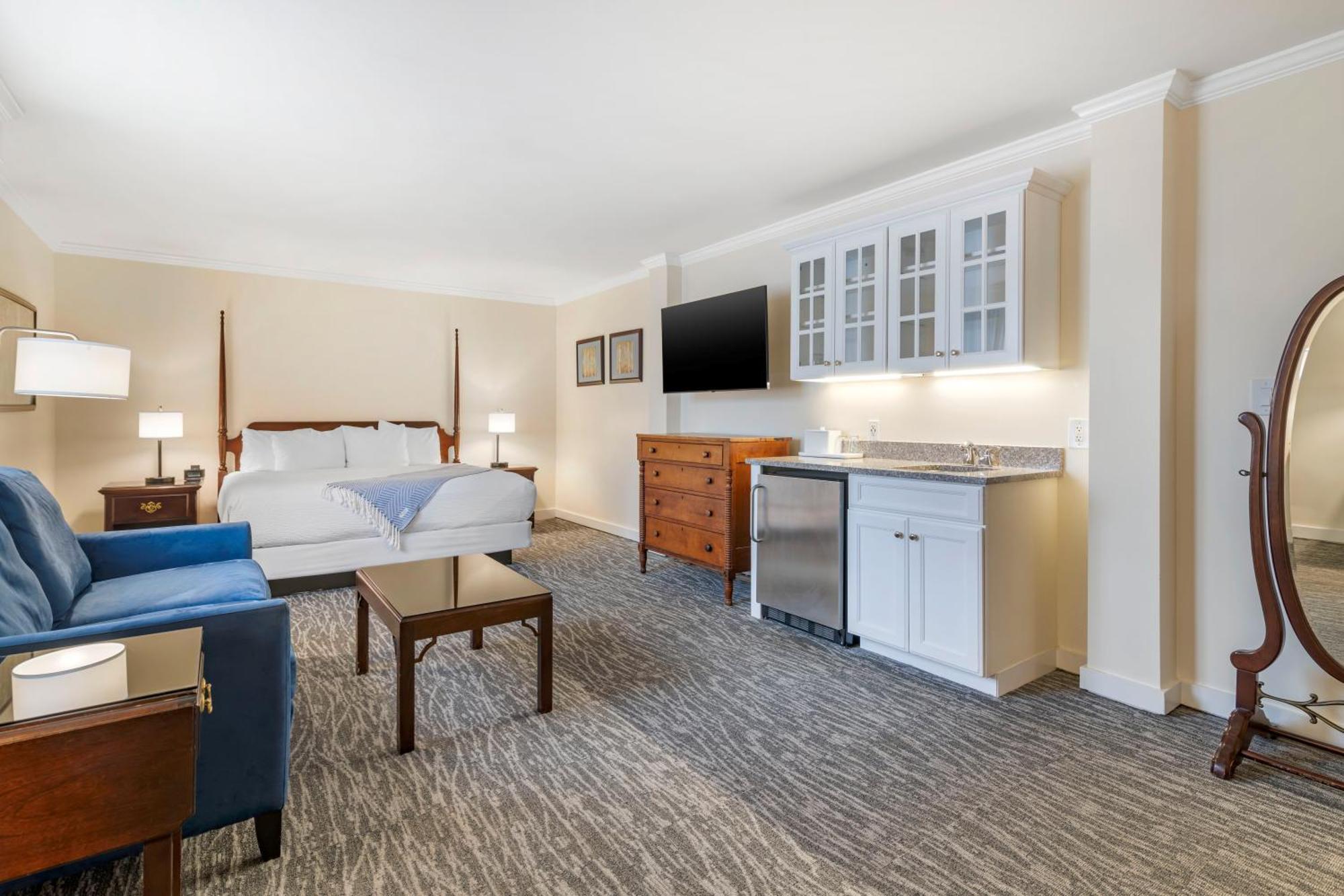 The Harraseeket & Event House Inn